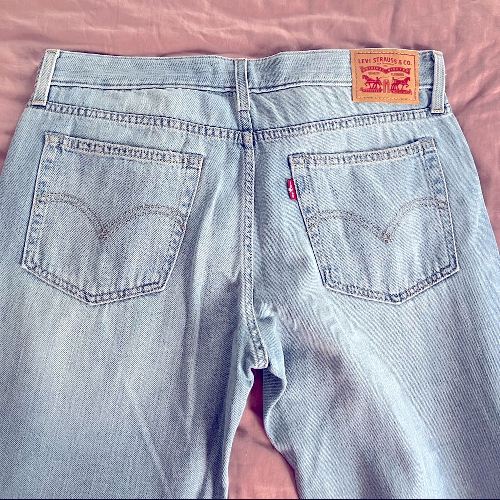 NWOT Levi’s Boyfriend Jeans